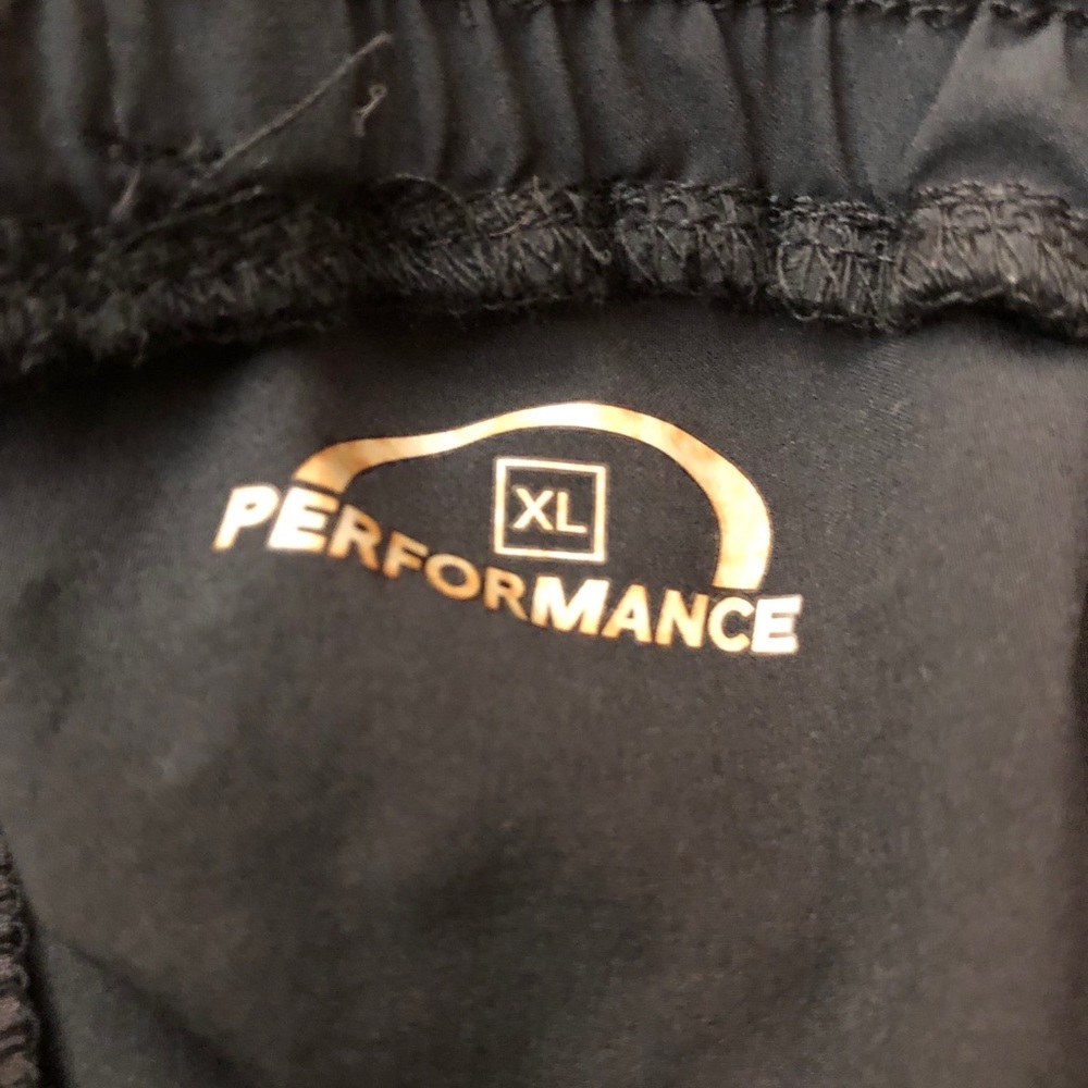Performance Shorts - Picture 3 of 3
